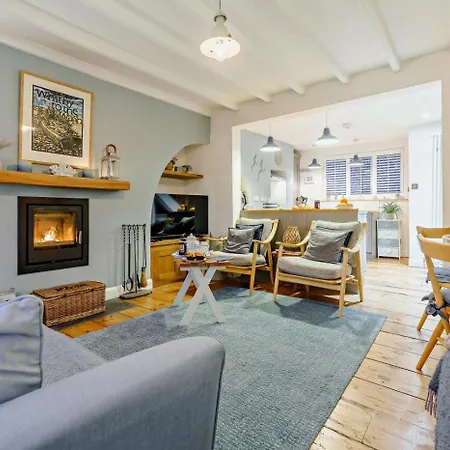 3 Bed In Oc-s28346 Whitby
