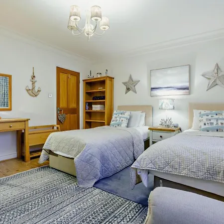 3 Bed In Oc-s28346 *
